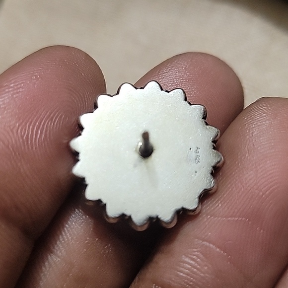 GUCCI FLOWER PIN 925 STERLING AUTHENTIC  BOX BAG EUC - Picture 5 of 8